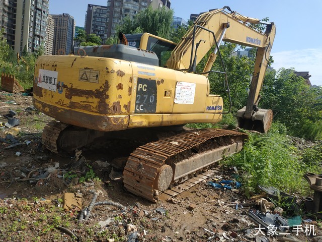 小松 PC220-8 挖掘机