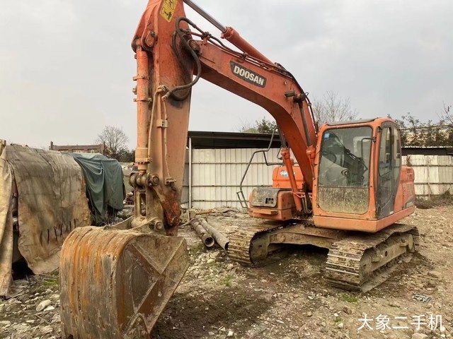 斗山 DX120-9C 挖掘机