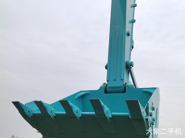 神钢 SK210LC-10 挖掘机