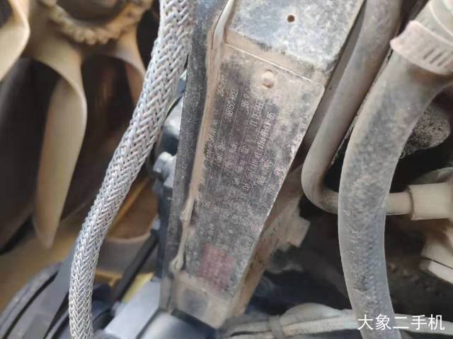 现代 R150W-9 挖掘机