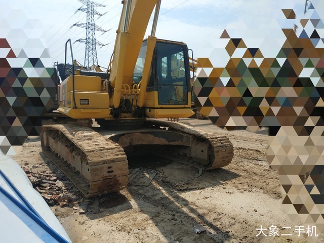 小松 PC240LC-8M0 挖掘机