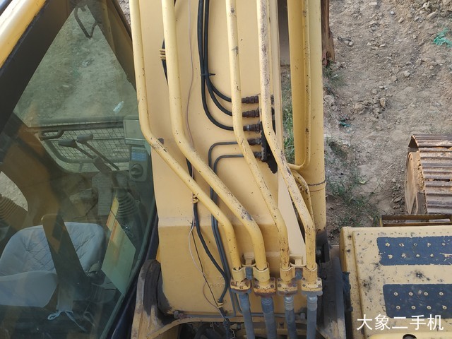 小松 PC240LC-8 挖掘机