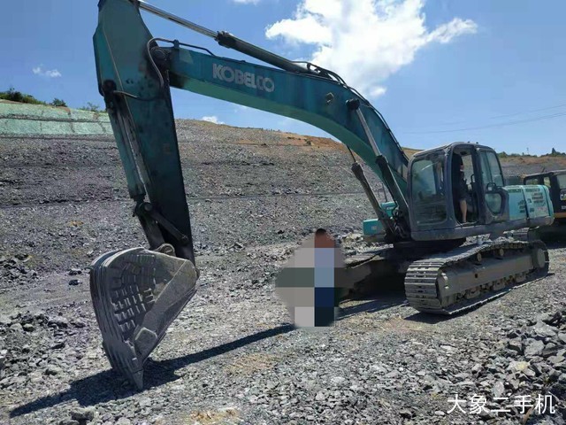 神钢 SK350LC-8 挖掘机