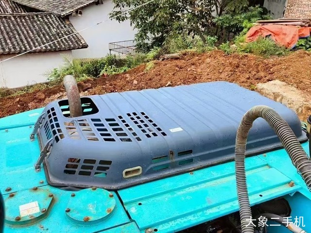 神钢 SK210LC-8 挖掘机