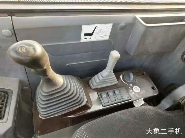 三一重工 SY60C 挖掘机