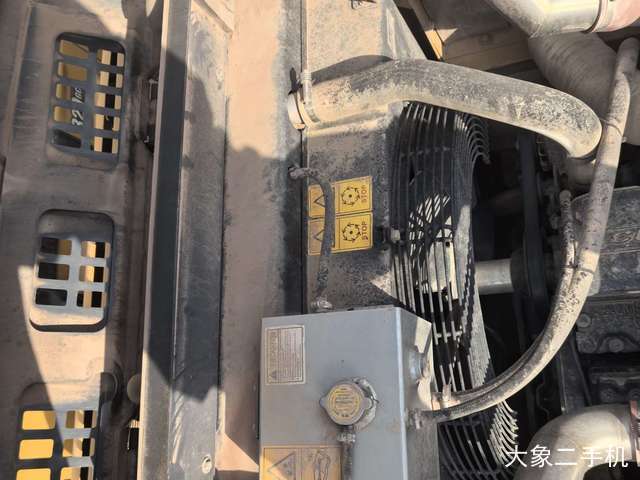 徐工 XE370D 挖掘机