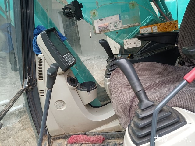 神钢 SK250-10 挖掘机