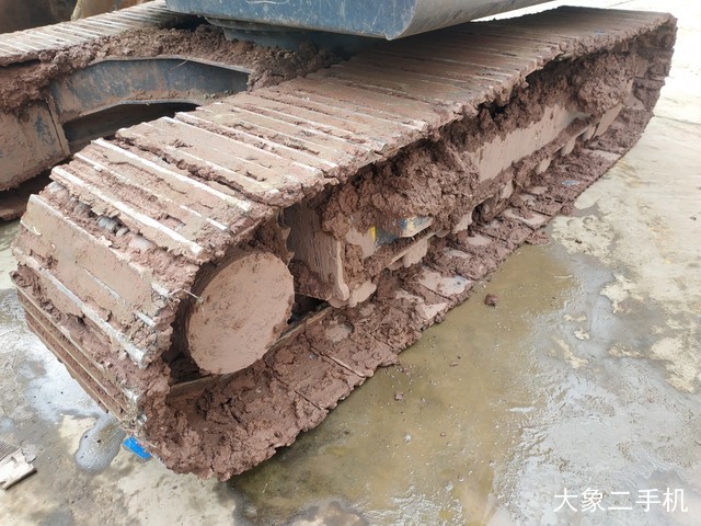 徐工 XE150D 挖掘机