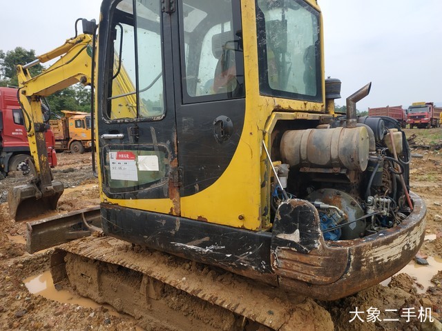 现代 R60-7 挖掘机