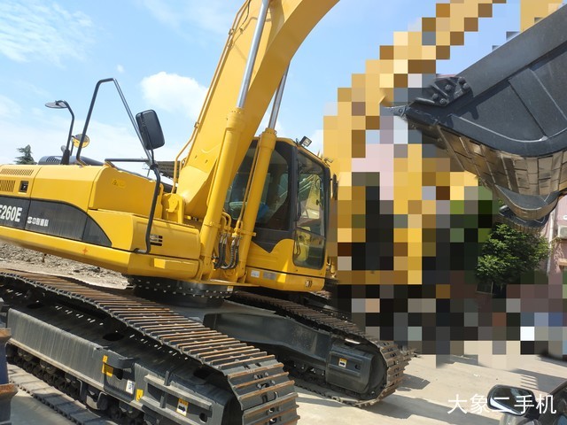 中联重科 ZE260E 挖掘机