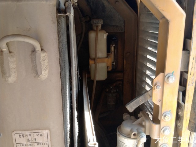 山东临工 LG685 挖掘机