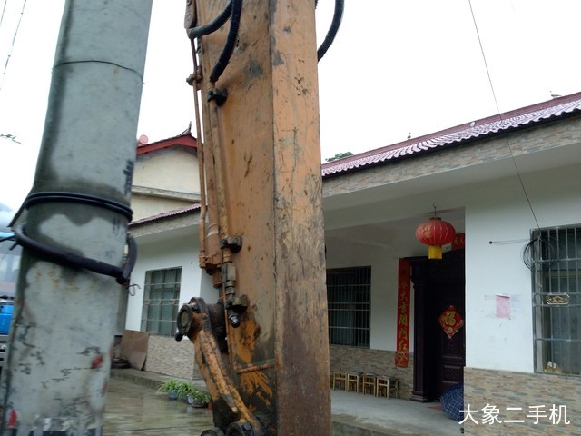 凯斯 CX130B 挖掘机