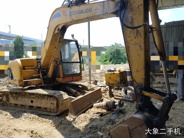 中联重科 ZE85 挖掘机