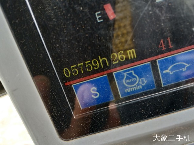 三一重工 SY225C 挖掘机