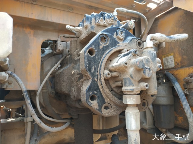 三一重工 SY305C-9 挖掘机