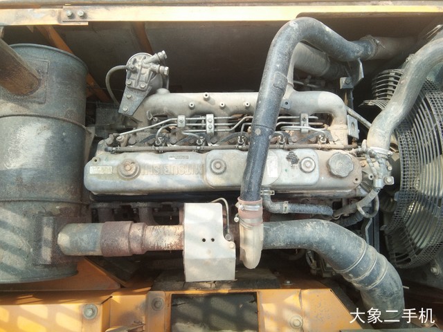 三一重工 SY215C 挖掘机