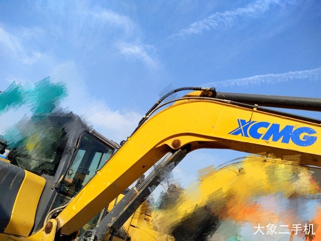 徐工 XE60D 挖掘机