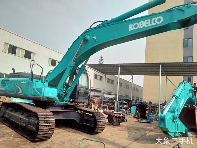 神钢 SK460-8 挖掘机