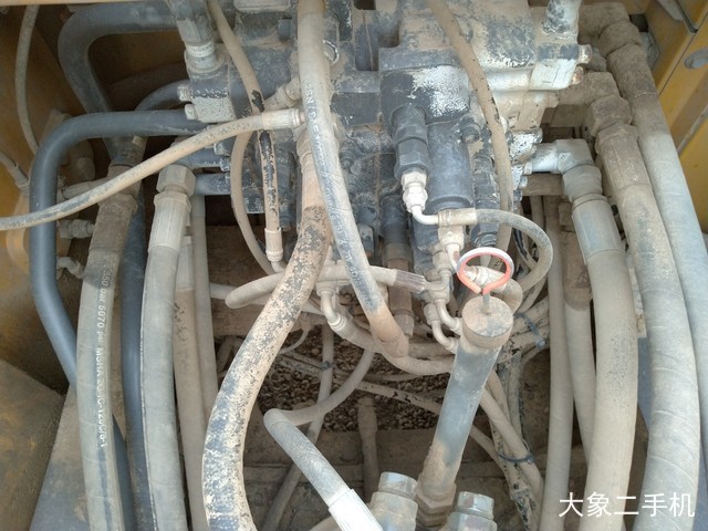 沃尔沃 EC210BLC 挖掘机