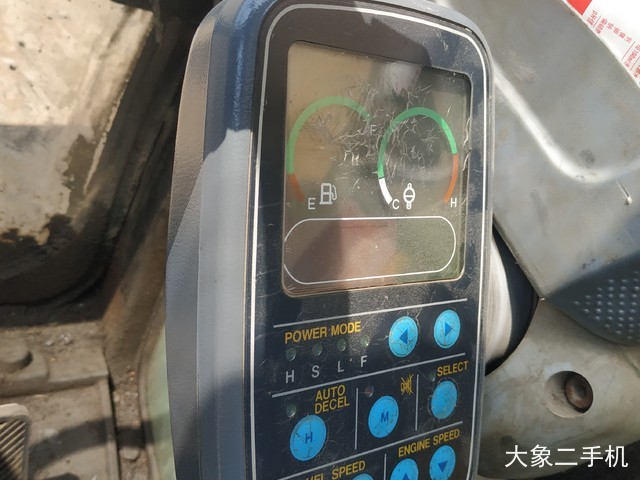 现代 R220-5 挖掘机