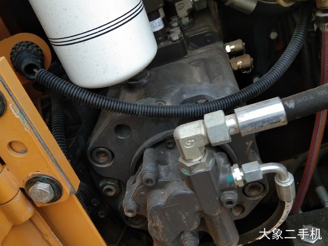 山东临工 E6135F 挖掘机
