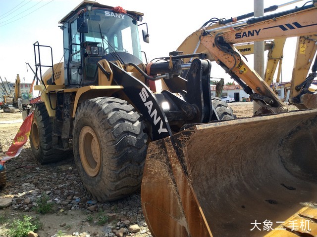 三一重工 SYL956H5 装载机