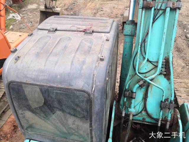神钢 SK260LC-8 挖掘机
