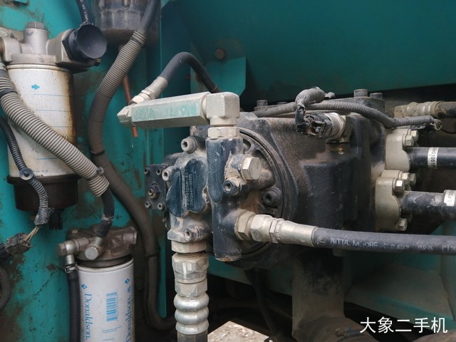 神钢 SK140LC-8 挖掘机