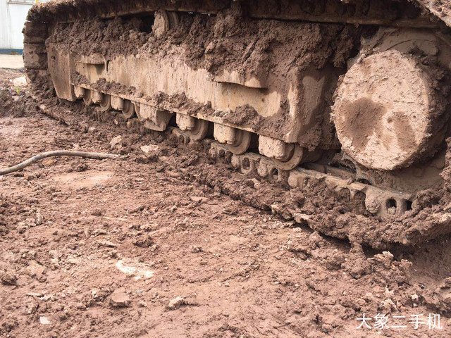 徐工 XE135B 挖掘机