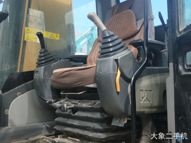 卡特彼勒 329DL 挖掘机