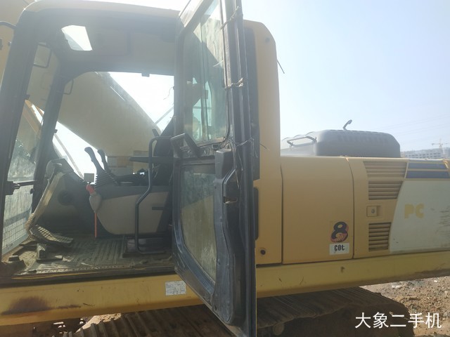 小松 PC200-8 挖掘机