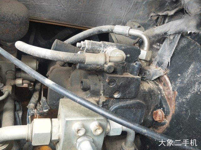 龙工 LG6060 挖掘机