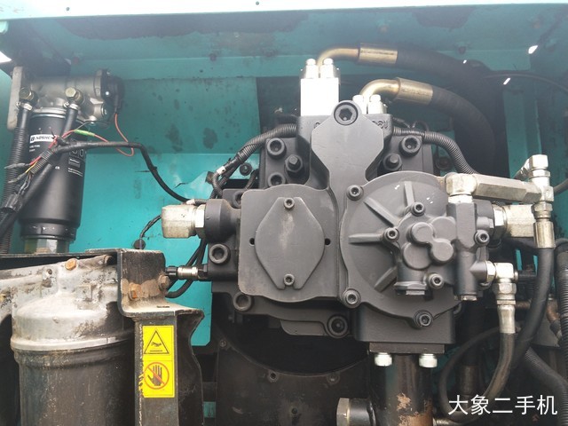 神钢 SK480LC-8 挖掘机