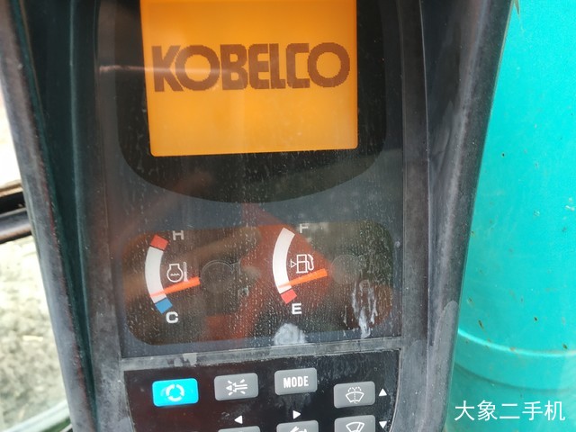 神钢 SK260LC-8 挖掘机