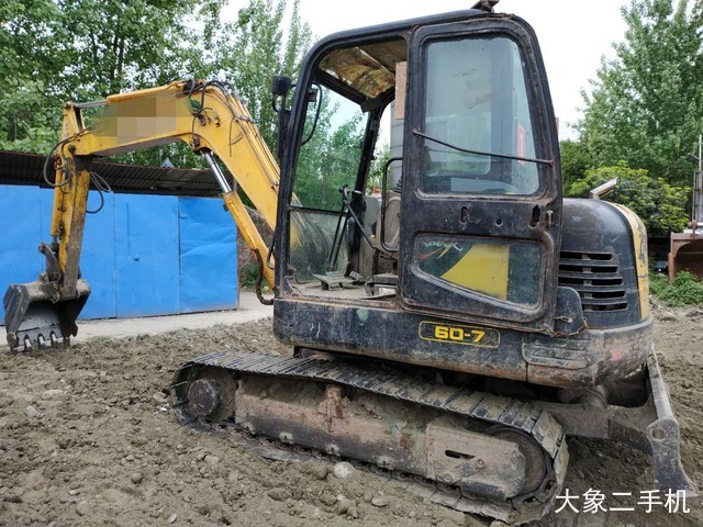 现代 R60-7 挖掘机