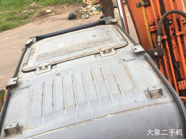 日立 ZX130H 挖掘机