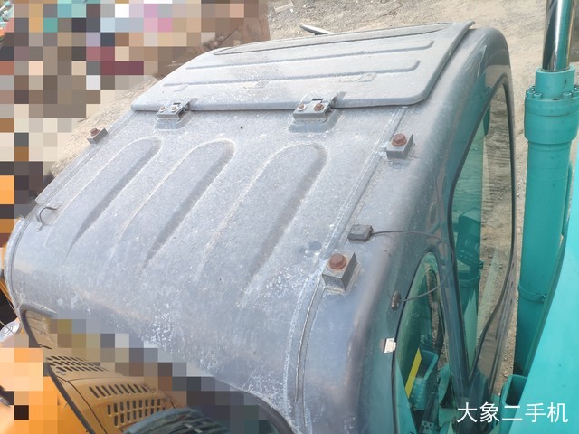 神钢 SK135SR 挖掘机