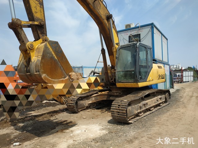 住友 SH240-5 挖掘机