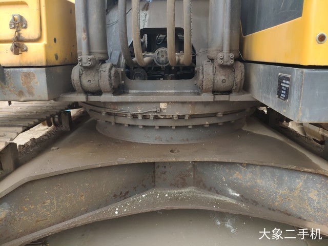 沃尔沃 EC290BLC 挖掘机
