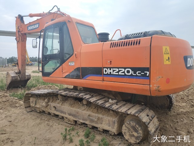 斗山 DH225LC-7 挖掘机