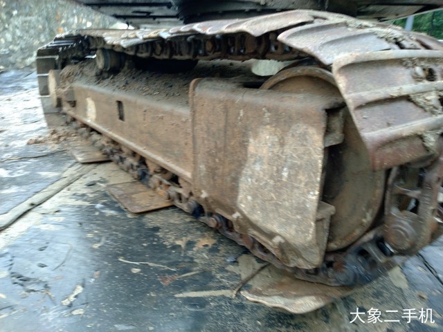 凯斯 CX130B 挖掘机