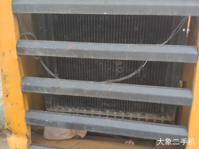龙工 LG816B 装载机
