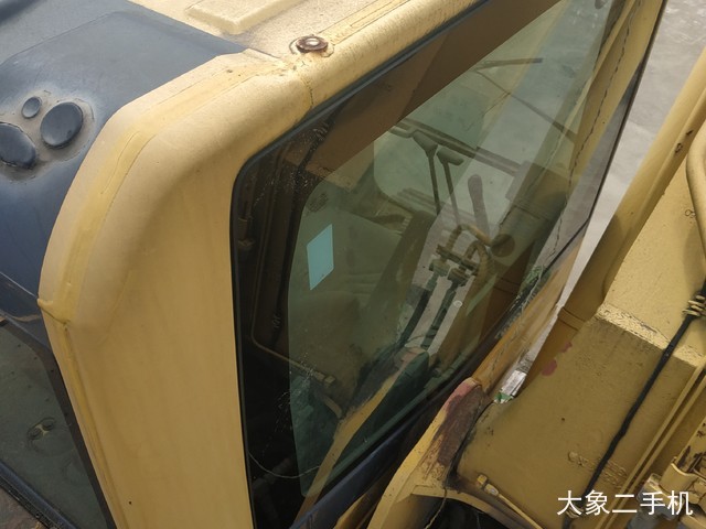 小松 PC240LC-8 挖掘机