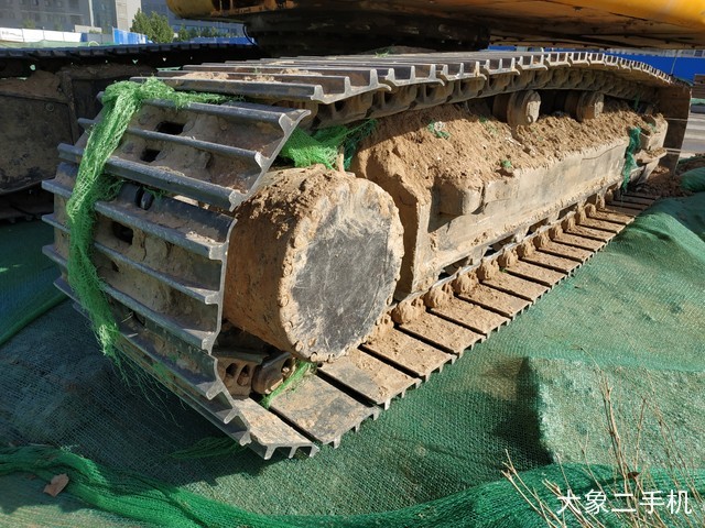 龙工 LG6220D 挖掘机