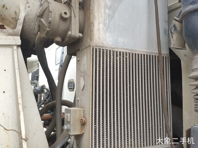 亚特重工 TZ5317GJBZ2E 搅拌运输车