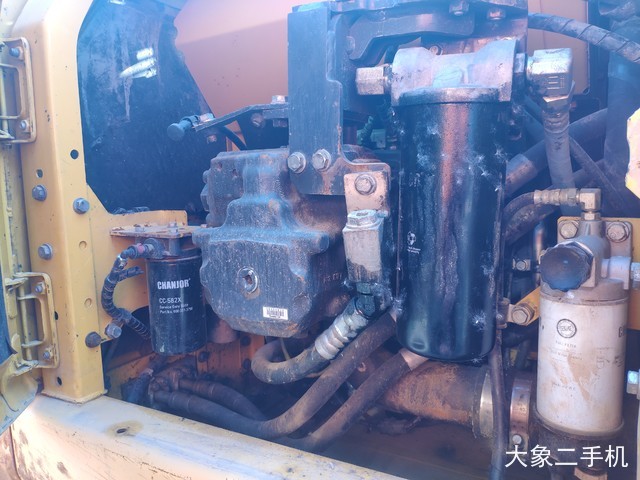 小松 PC200-8 Hybrid(混合动力) 挖掘机