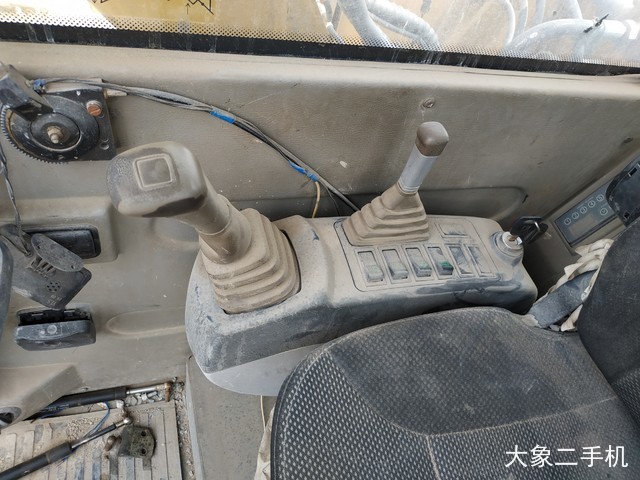 徐工 XE80A 挖掘机