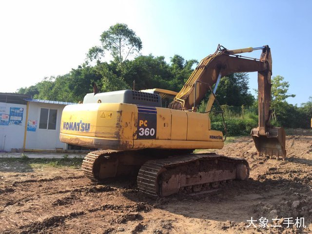 小松 PC300-7 挖掘机