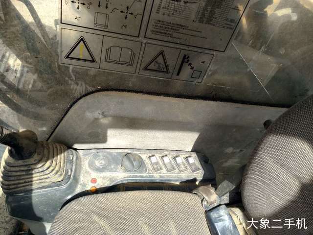 三一重工 SY285C-8 挖掘机