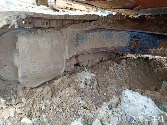 现代 R225LC-7 挖掘机